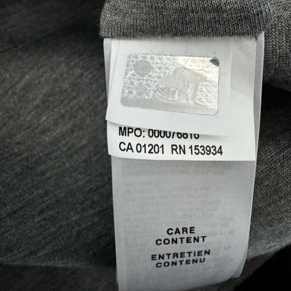 Canada Goose Size M (Authentic) New with Tags - Picture 6 of 6